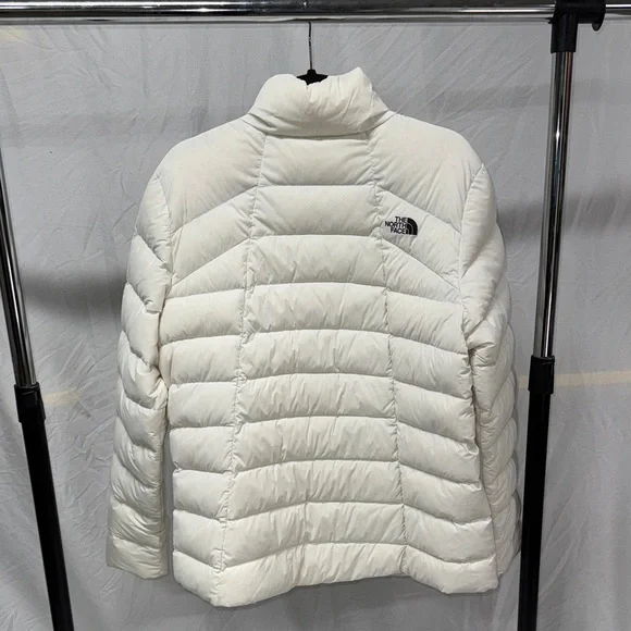 The North Face Women's Cream Puffer Jacket - Picture 4 of 10